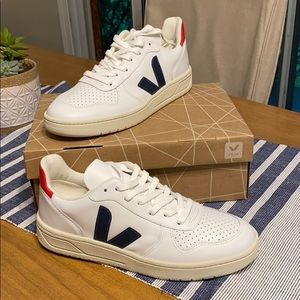 Veja V-10 B-ball Low-Top Sneakers
